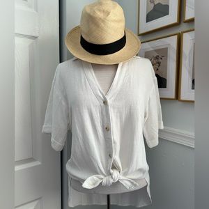 🤍NWOT BUTTON-DOWN WHITE LINEN SHIRT SIZE M • Could be bathing suit cover up!